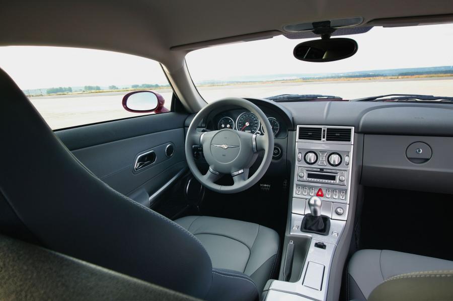  Chrysler Crossfire 2004 года  (фото 17 из 114)